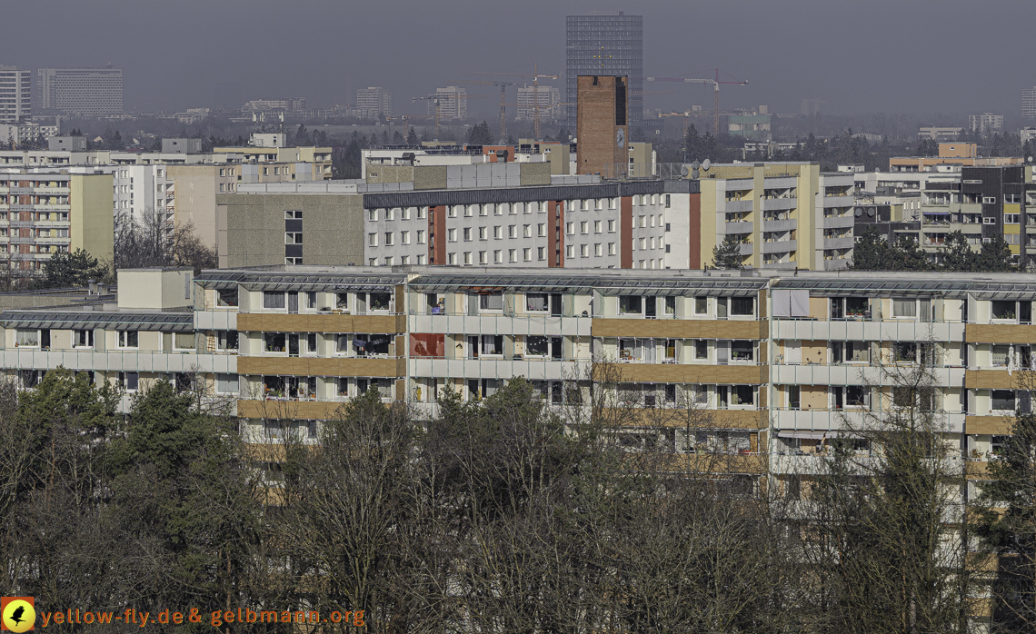 19.01.2025 - das Marx-Zentrum und Wohnanlage am Karl-Marx-Ring in Neuperlach